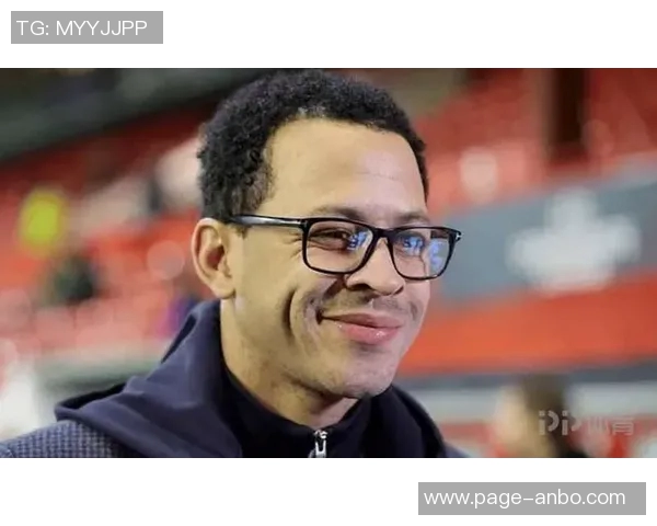 天空报道罗塞尼尔周三现场观战切尔西比赛随后接任球队主帅职位 天空报道罗塞尼尔周三现场观战切尔西比赛随后接任球队主帅职位