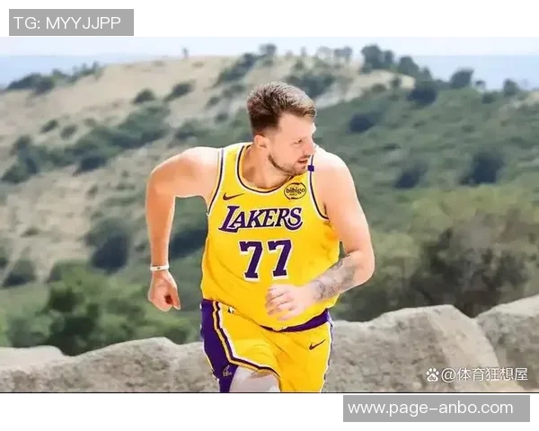 东契奇季前赛表现出色轻松砍下31分5板9助展现瘦身效果